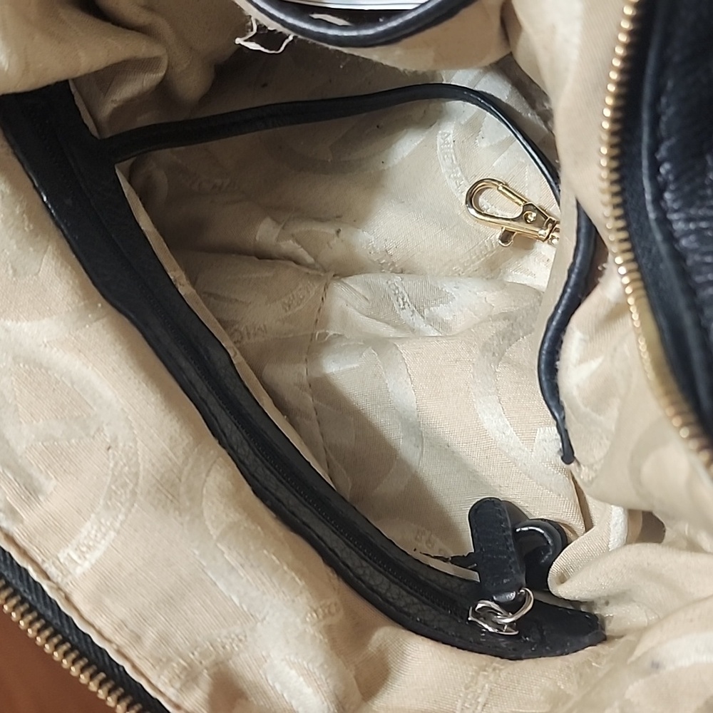 Michael Kors Bag - Picture 9 of 13